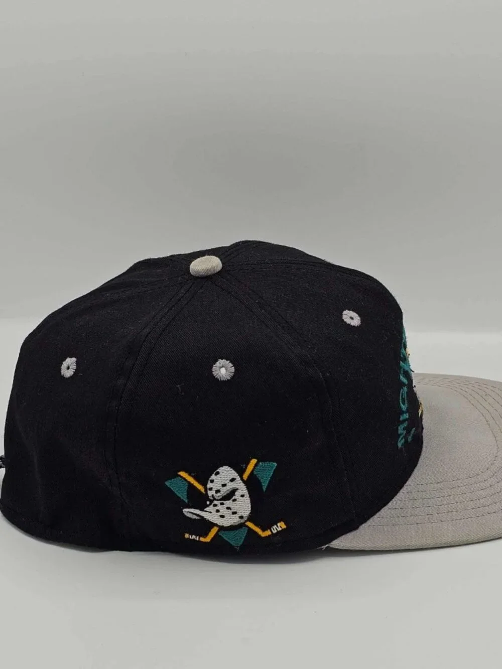 Anaheim Mighty Ducks Vintage 90s Cord Back #1 Apparel Hat  NHL Hockey Cap